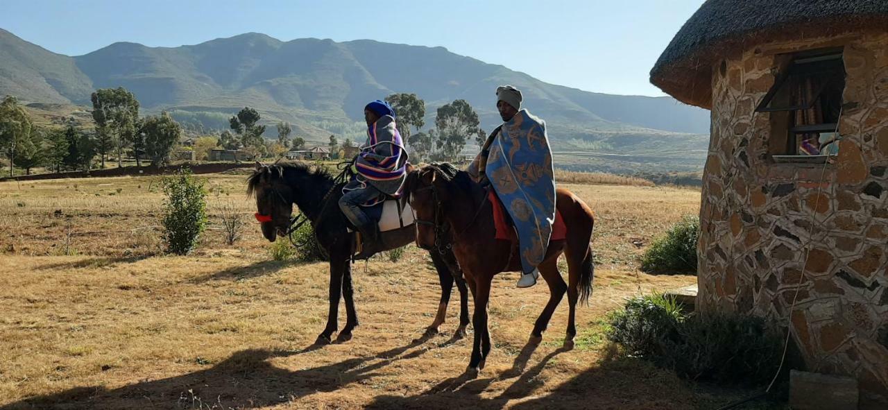 Twin Peaks Cottages And Horse Trekking Maseru Ngoại thất bức ảnh