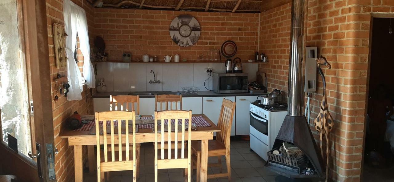 Twin Peaks Cottages And Horse Trekking Maseru Ngoại thất bức ảnh